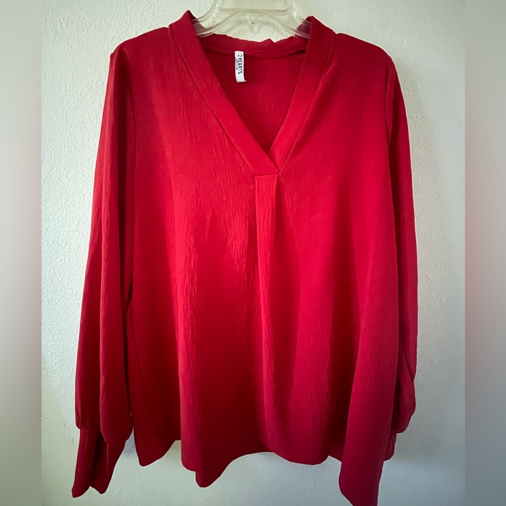 Bundle 3 for $12 🖤 2Hearts Red V-Neck Blouse XL ❤️